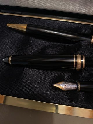Pluma y bolígrafo Montblanc Meisterstück