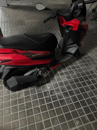 Aprilia SXR 50 Roja