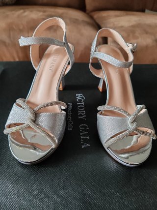 Sandalias fiesta TULIpANO plateadas talla 38
