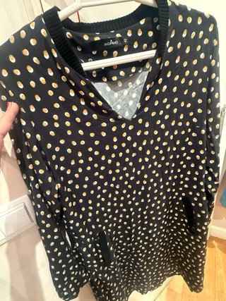 Vestido negro lunares dorados manga larga
