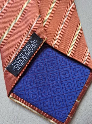 Cravatta a righe arancione e oro 100% seta