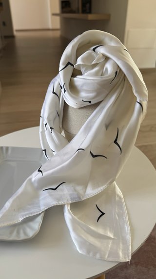 Foulard bianco fantasia donna