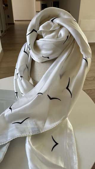 Foulard bianco fantasia donna