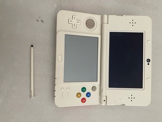 Nintendo 3DS Beige con Diseño Negro