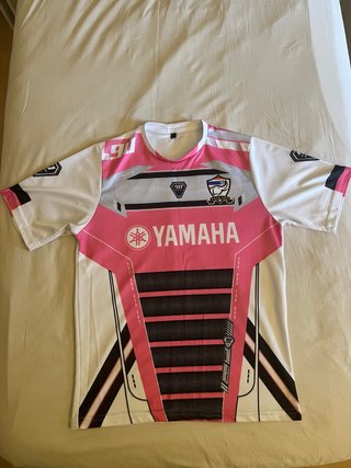 Camiseta Yamaha Talla M Rosa y Blanca