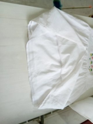 Blusa blanca con abalorios 13-14 años