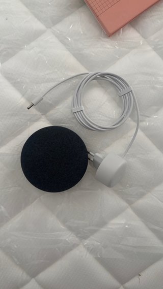 Google Home Mini con cargador