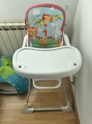 Trona de bebé con diseño de animales