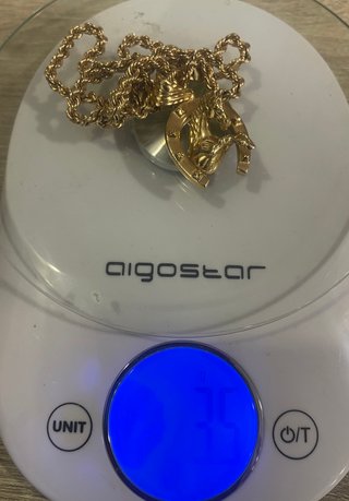 Cadena y colgante de oro Herradura Jesús