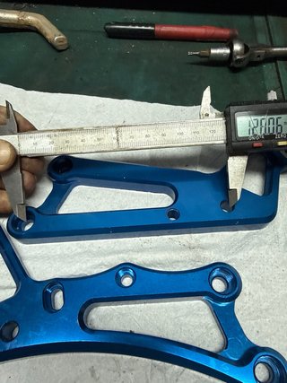 Soportes estriberas retrasadas azules