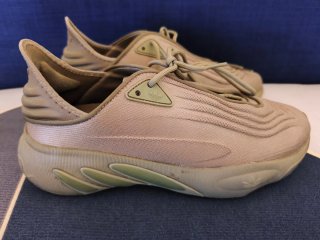 Adidas Ozelia Caqui 43,5 Órbit Green