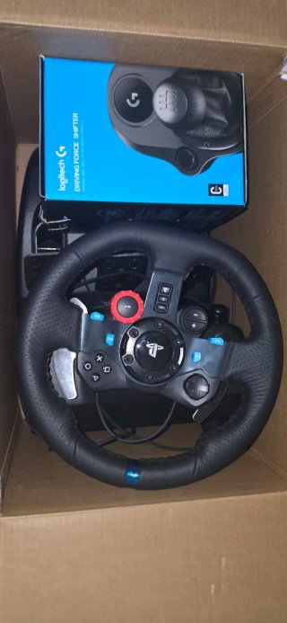 Volante Logitech G29 Driving Force con Pedales