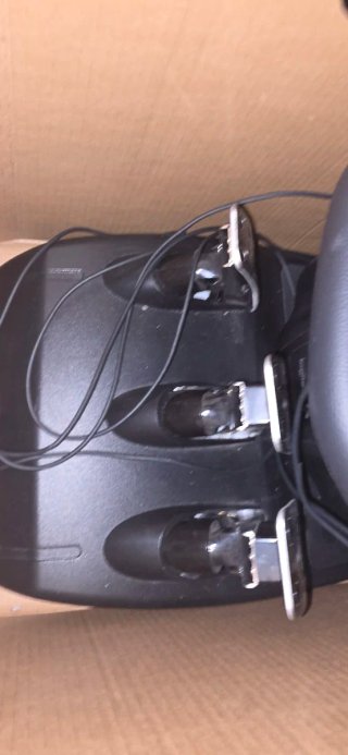 Volante Logitech G29 Driving Force con Pedales