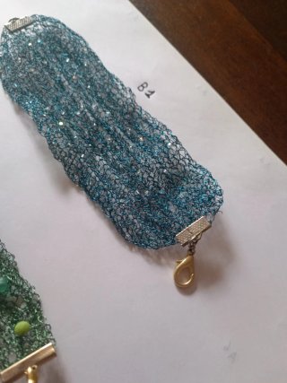 Pulseras hechas a mano