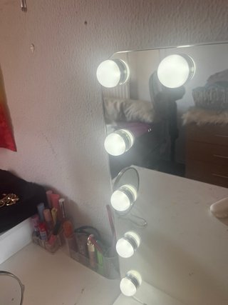 Specchio da trucco con luci LED
