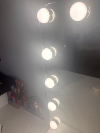 Specchio da trucco con luci LED