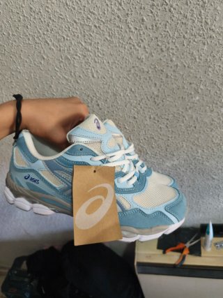 Asics Gel-NYC Beige/Azul