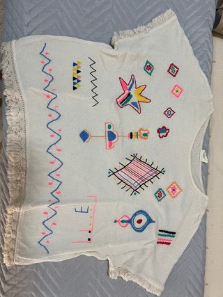 Caftán blanco bordado multicolor talla única
