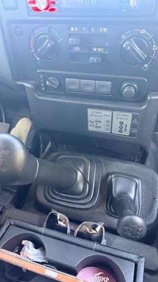 Land Rover Defender 90 Td4