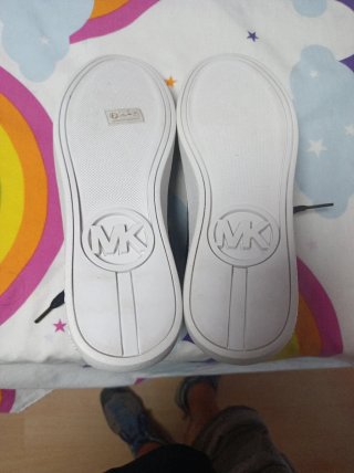 Zapatillas Michael Kors Negras y Plateadas