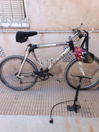Bicicleta y accesorios