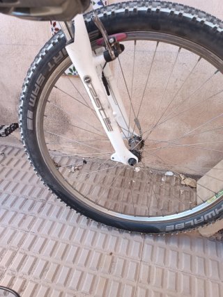 Bicicleta y accesorios