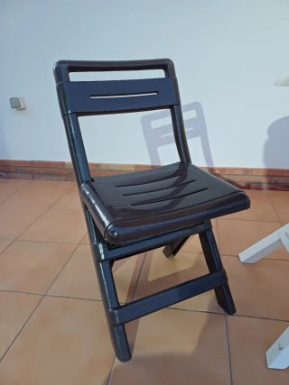 Mesa y Sillas Plegables Exterior. Lote o sueltas.