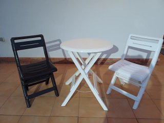 Mesa y Sillas Plegables Exterior. Lote o sueltas.