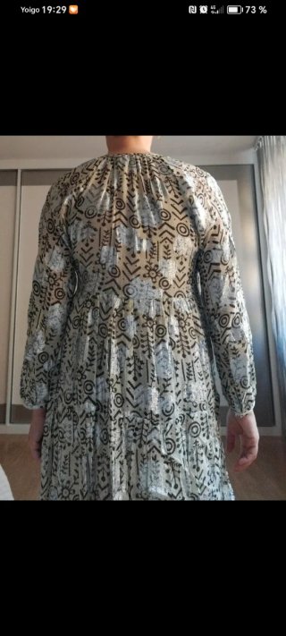 Vestido estampado beige y plateado talla única