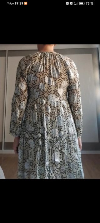 Vestido estampado beige y plateado talla única