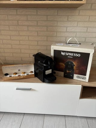 Cafetera Nespresso Inissia De'Longhi