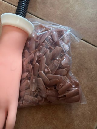 Mano para uñas y uñas, para niñas