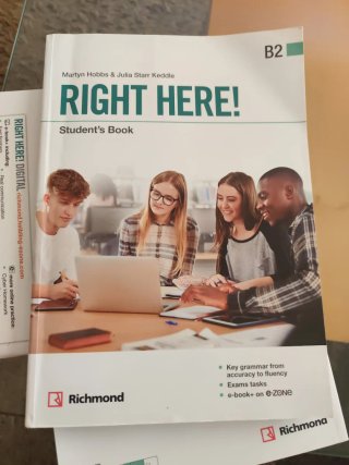 RIGHT HERE! B2 STUDENT'S PACK