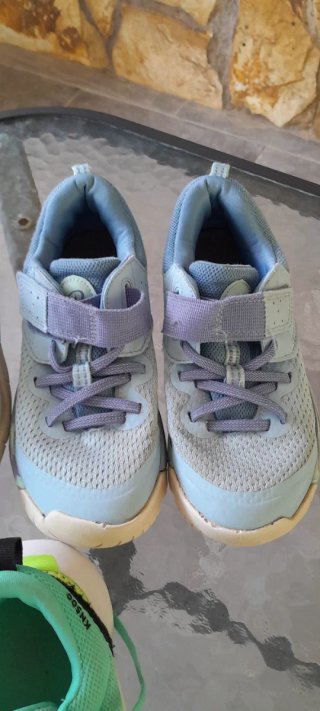 3 pares deportivas niña Talla 34