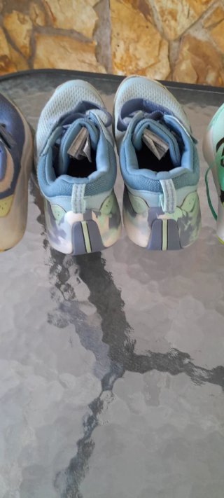 3 pares deportivas niña Talla 34