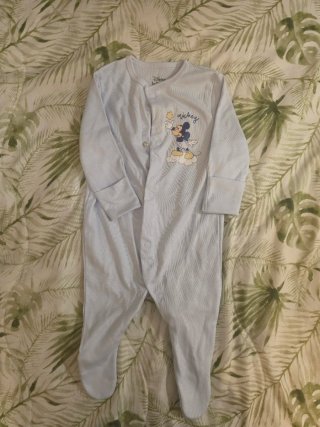 Tutina neonato Disney e tutina kiabi