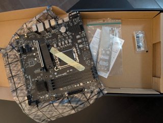 Placa Base MSI PRO B760M-P DDR4