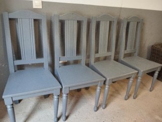Juego de 4 sillas de madera maciza