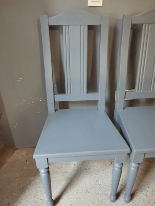 Juego de 4 sillas de madera maciza