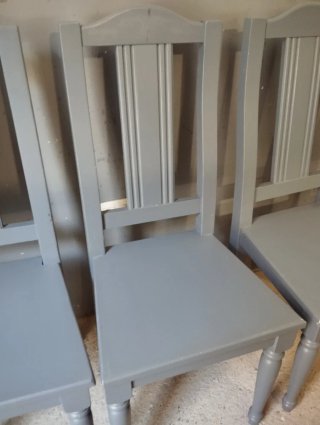 Juego de 4 sillas de madera maciza