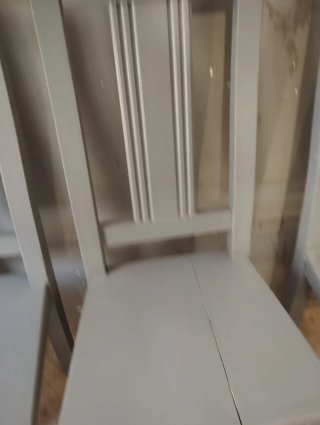 Juego de 4 sillas de madera maciza