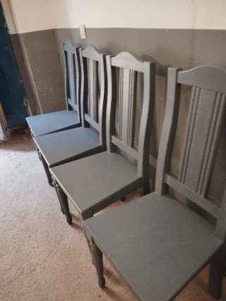 Juego de 4 sillas de madera maciza