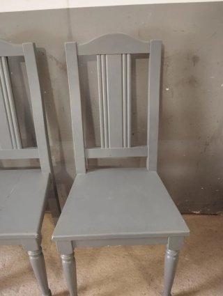 Juego de 4 sillas de madera maciza