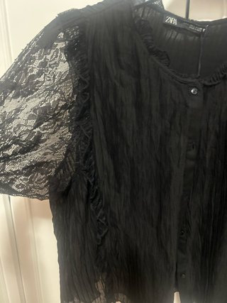 Blusa Zara Negra Encaje Volantes