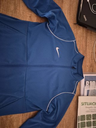 Chaqueta deportiva Nike azul