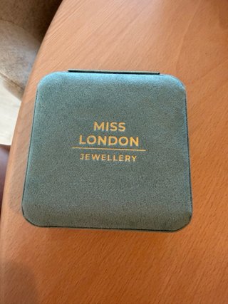 Pendientes Miss London Oro 14kt