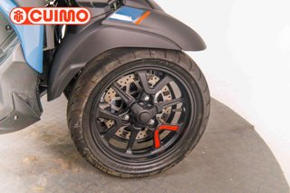 YAMAHA TRICITY 300