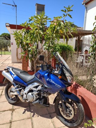 V-STROM 1000 SUPER CUIDADA. Se puede comprobar