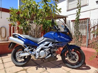 V-STROM 1000 SUPER CUIDADA. Se puede comprobar