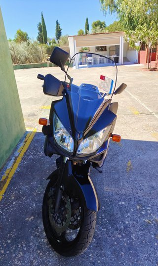 V-STROM 1000 SUPER CUIDADA. Se puede comprobar